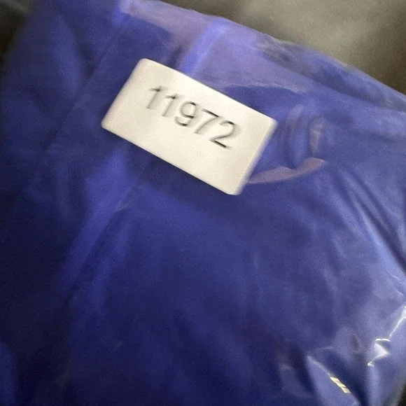 Columbia Jacket Womens XL Violet Blue Acadia II Rain Coat Omni Tech Waterproof - Picture 12 of 12